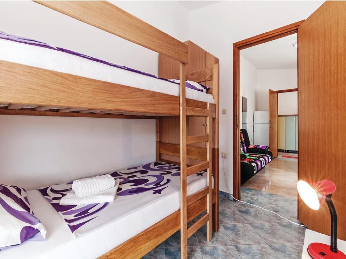 Apartments Hak Вир Екстер'єр фото